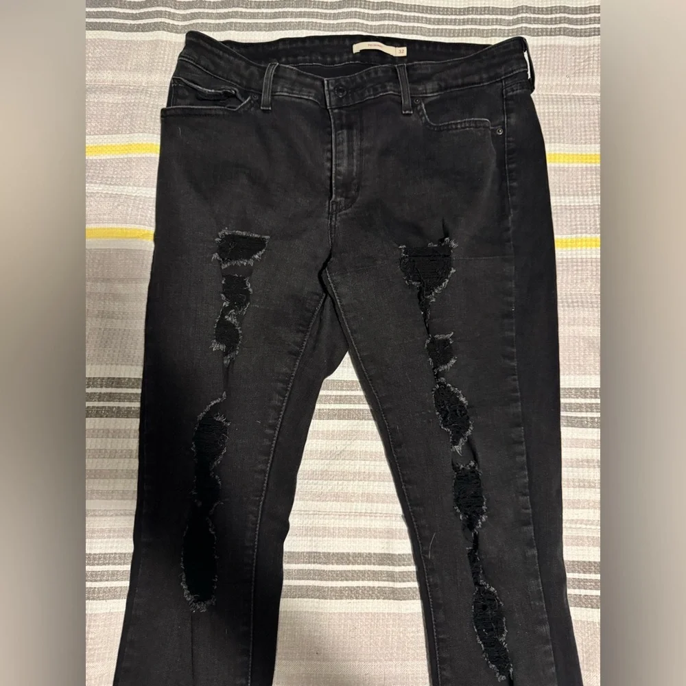 NWOT Levi’s 711 Skinny Women’s Black 32 Jeans - Picture 4 of 7